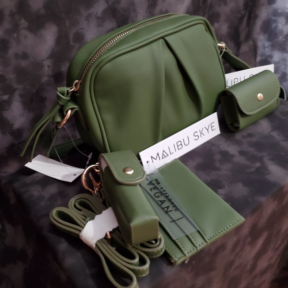 NWT MALIBU SKYE SET